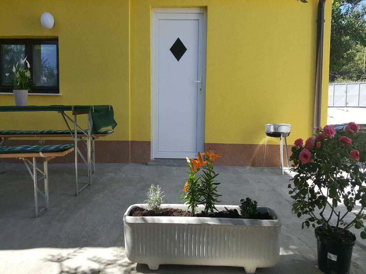Apartment Silvija Ližnjan 외부 사진