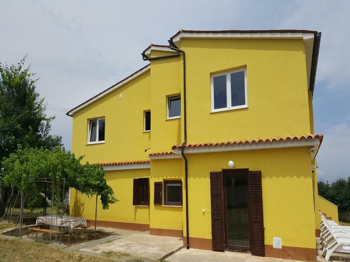 Apartment Silvija Ližnjan 외부 사진